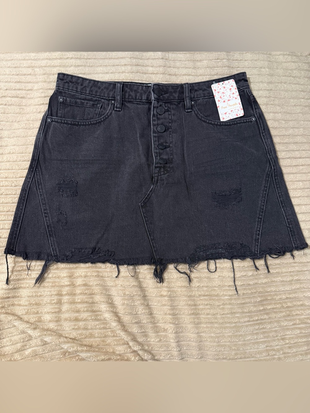 Free People We The Free Black Wash Denim Mini Skirt Size 31 Distressed A-Line